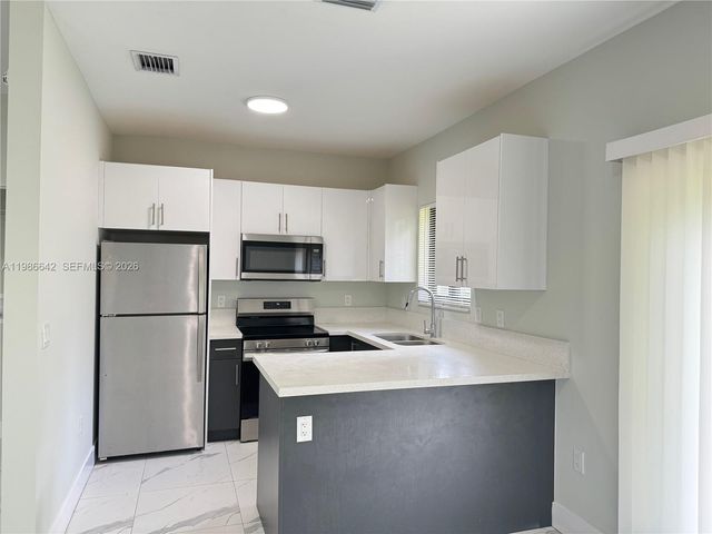 521 NW 22nd Ave, Fort Lauderdale, FL 33311