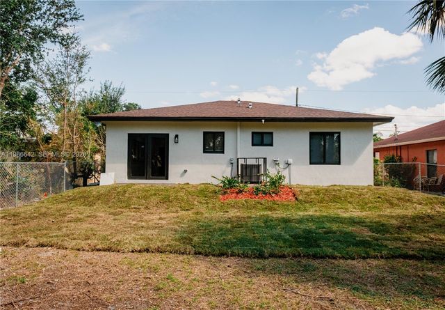 521 NW 22nd Ave, Fort Lauderdale, FL 33311