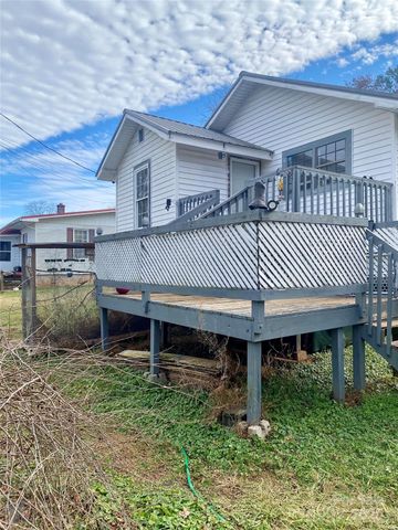 137 BELLVUE Street, Forest City, NC 28043