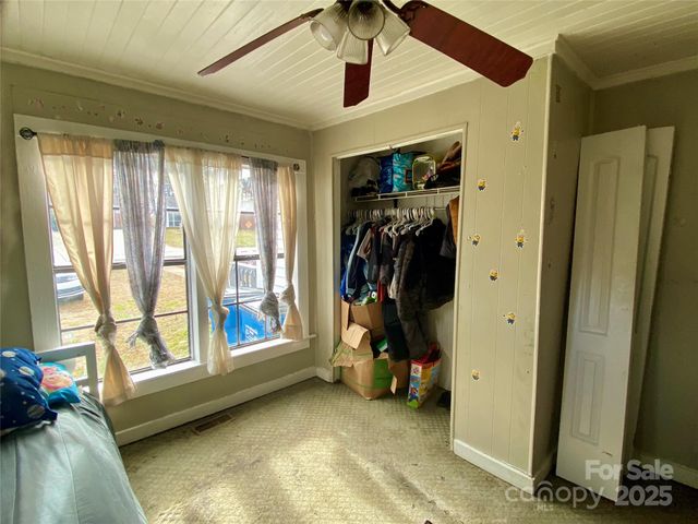 137 BELLVUE Street, Forest City, NC 28043