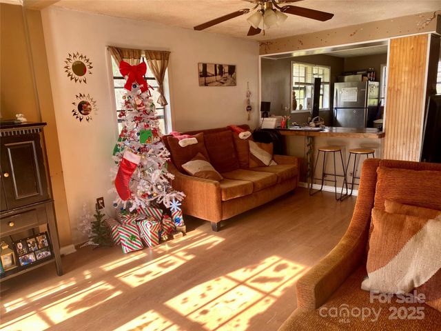 137 BELLVUE Street, Forest City, NC 28043