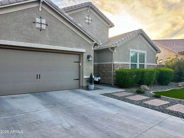18861 W SAN JUAN Avenue, Litchfield Park, AZ 85340