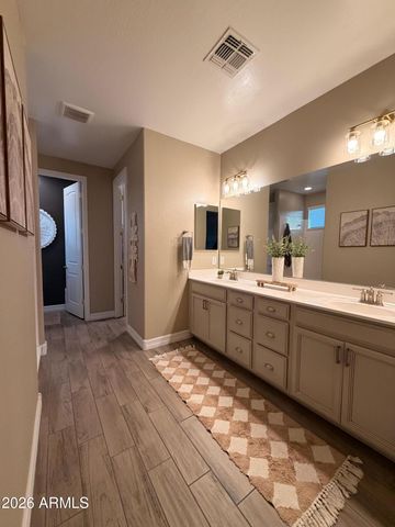 18861 W SAN JUAN Avenue, Litchfield Park, AZ 85340