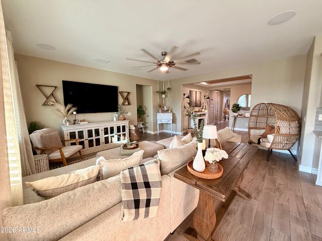 18861 W SAN JUAN Avenue, Litchfield Park, AZ 85340