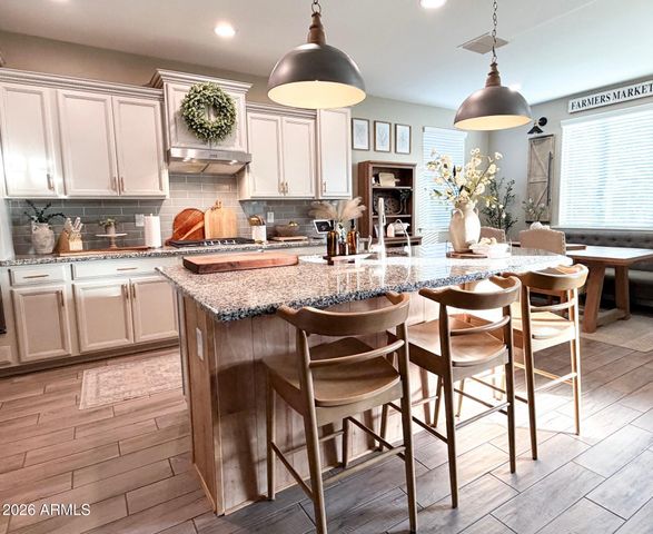 18861 W SAN JUAN Avenue, Litchfield Park, AZ 85340