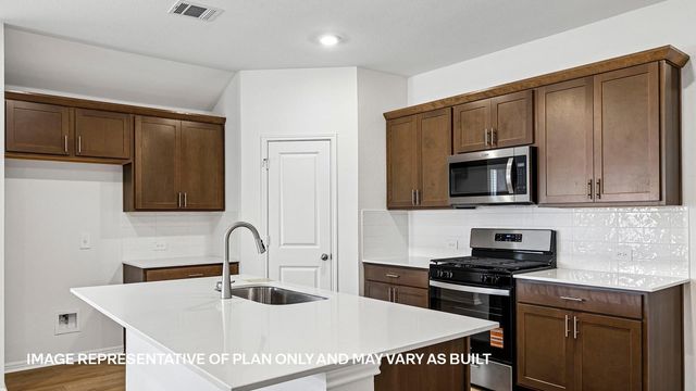 2649 Whittler RD, Leander, TX 78641
