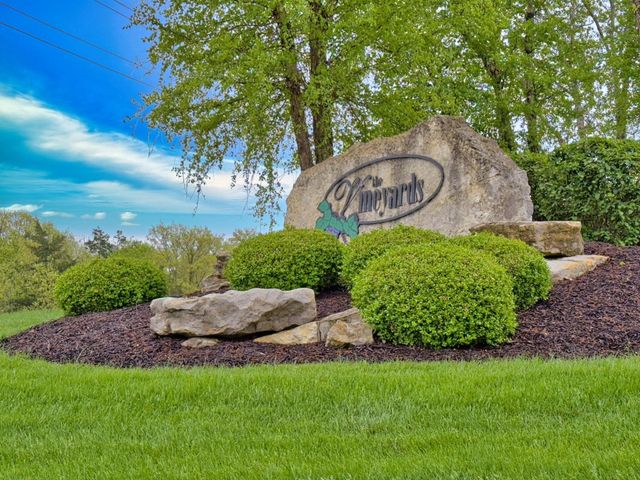 4312 STONE MOUNTAIN PKY, Columbia, MO 65201