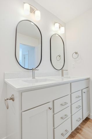 4312 STONE MOUNTAIN PKY, Columbia, MO 65201