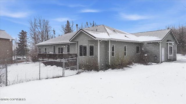 2757 S Charming Valley Loop, Palmer, AK 99645