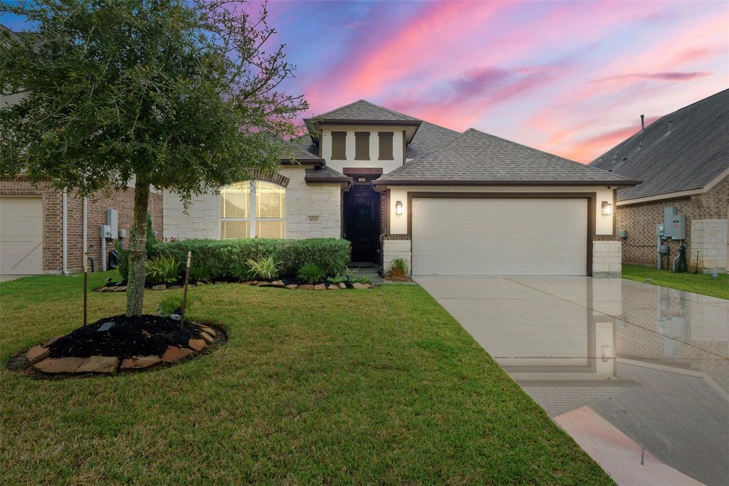 1611 Palo Duro Canyon Drive, League City, TX 77573