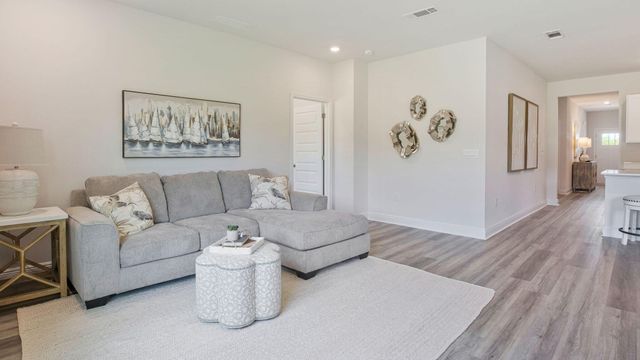 1998 Wiregrass Street, Navarre, FL 32566