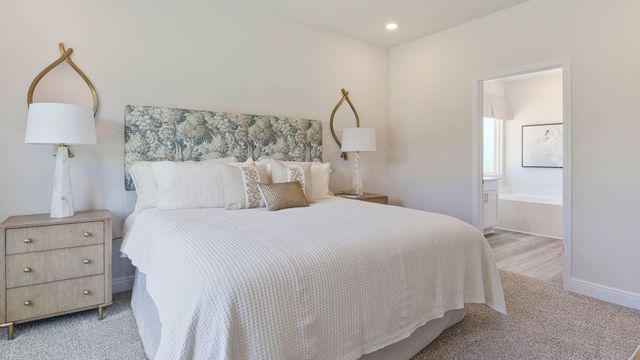 1998 Wiregrass Street, Navarre, FL 32566