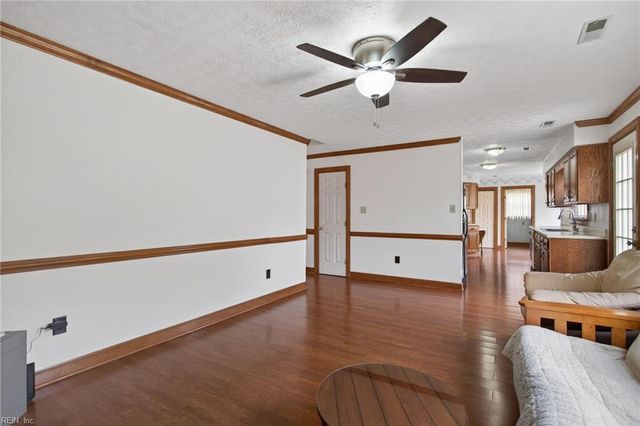 1205 Springwell PL, Newport News, VA 23608