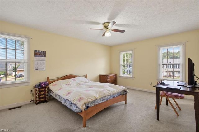 1205 Springwell PL, Newport News, VA 23608