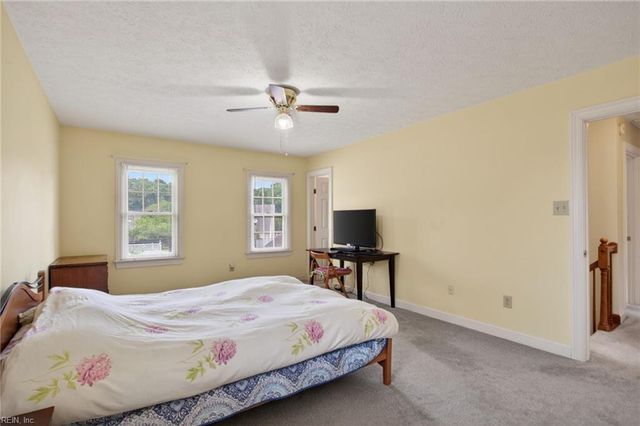 1205 Springwell PL, Newport News, VA 23608