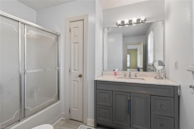1205 Springwell PL, Newport News, VA 23608