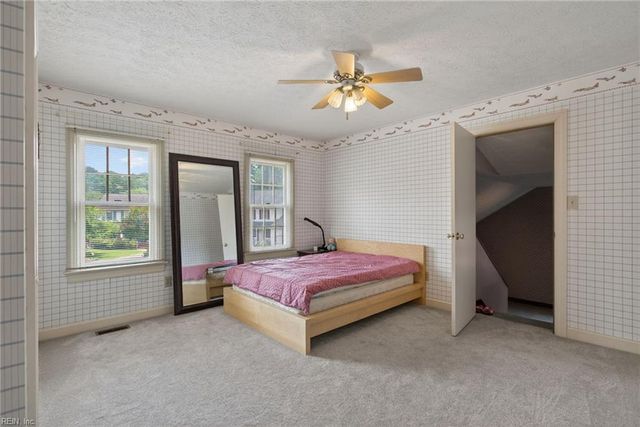 1205 Springwell PL, Newport News, VA 23608