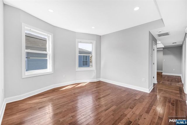 191 17th Street, East Orange, NJ 07017