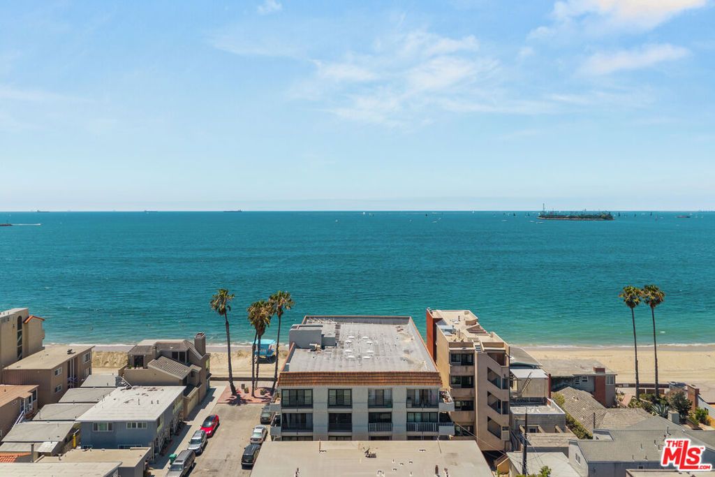 Image 19 of property listing at 1 62nd Place 203, Long Beach, CA 90803