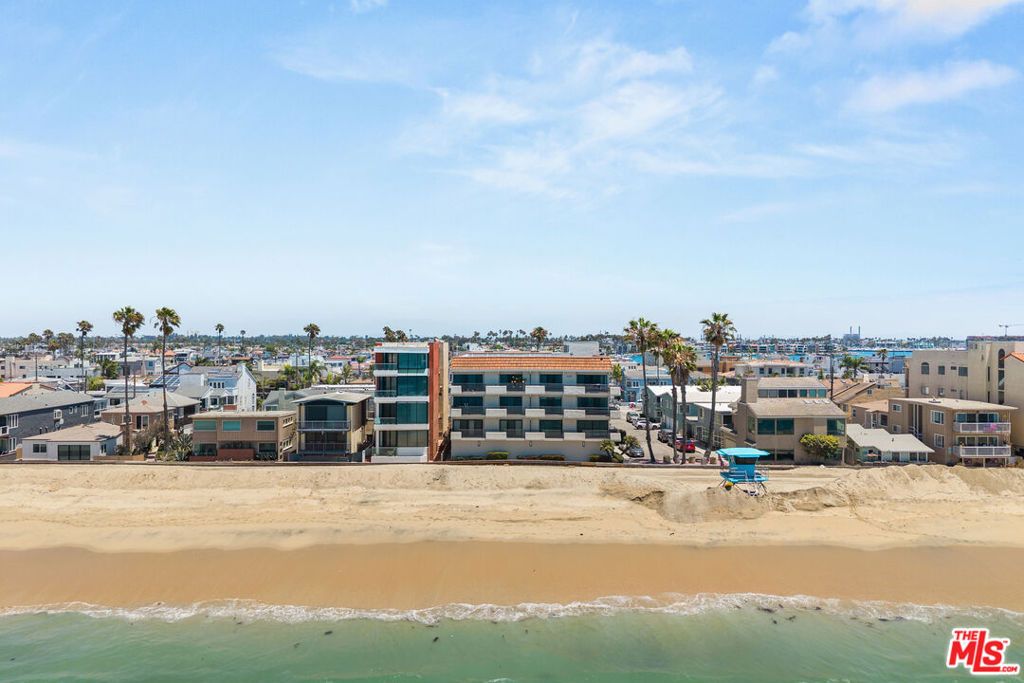 Image 22 of property listing at 1 62nd Place 203, Long Beach, CA 90803