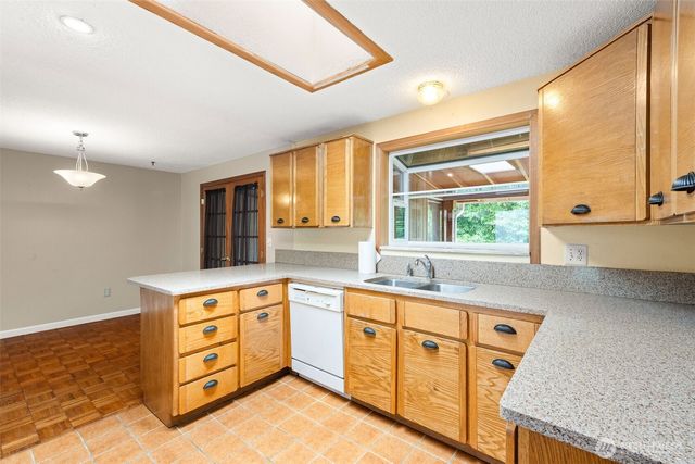 7523 13th Avenue SE, Lacey, WA 98503