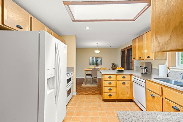 7523 13th Avenue SE, Lacey, WA 98503