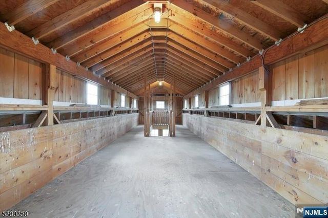 77 Union Brick Road, Blairstown, NJ 07825