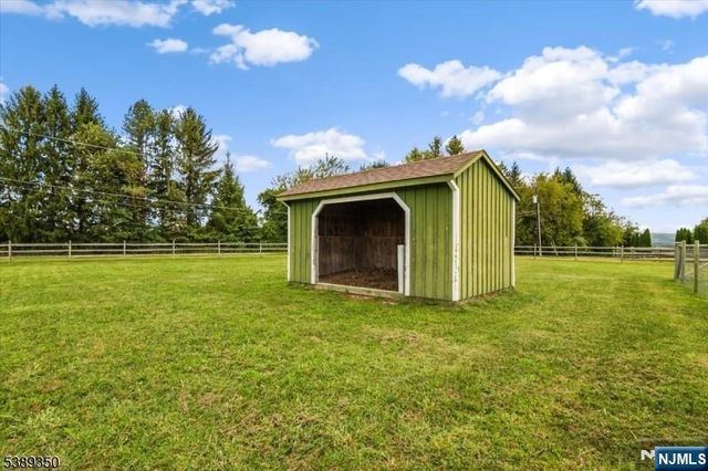 77 Union Brick Road, Blairstown, NJ 07825