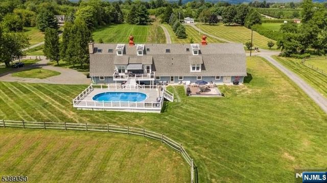 77 Union Brick Road, Blairstown, NJ 07825