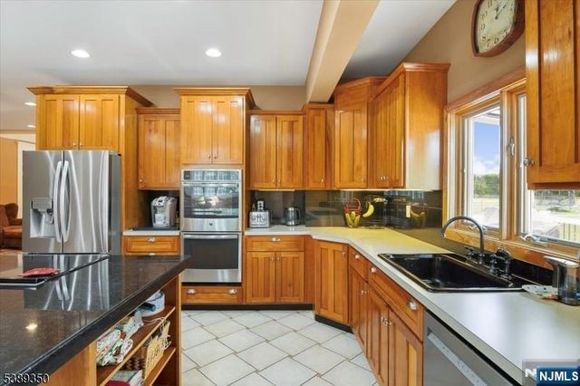 77 Union Brick Road, Blairstown, NJ 07825