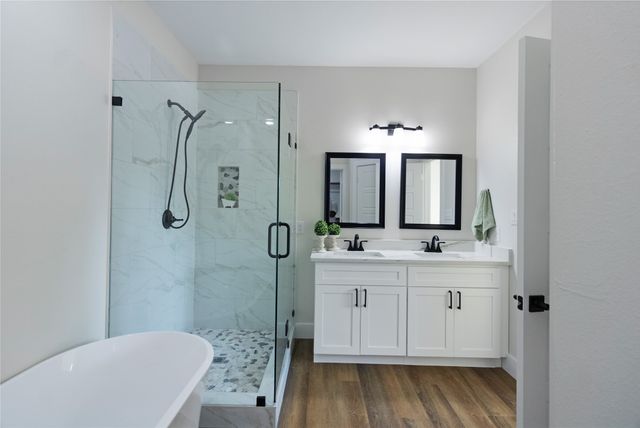 1437 Norwood Drive, Hurst, TX 76053