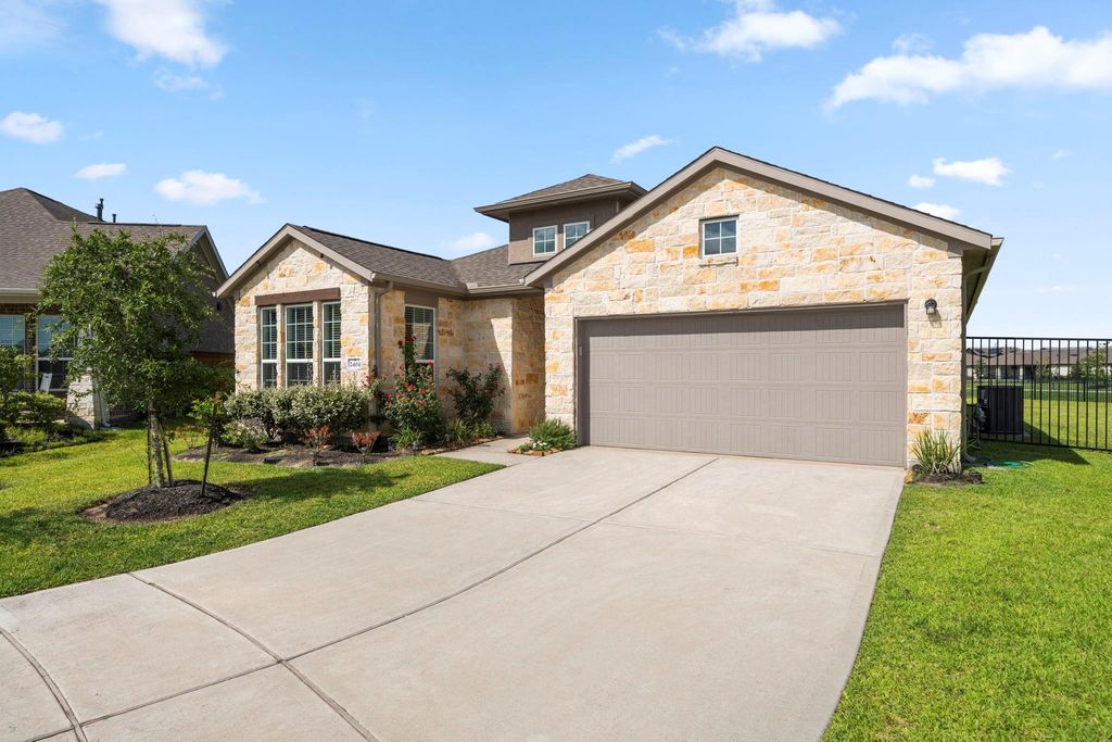 2404 Ocean Key Drive, Texas City, TX 77568