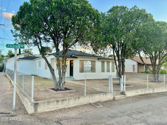 702 PAXTON Avenue, Miami, AZ 85539