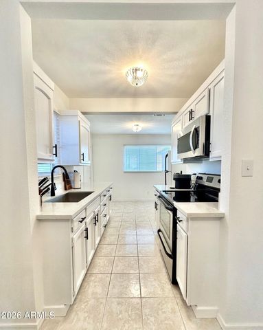 702 PAXTON Avenue, Miami, AZ 85539