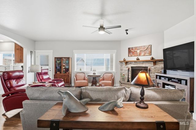 1229 W Elias, Meridian, ID 83642