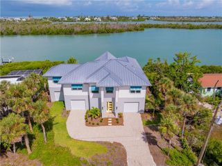 2651 Coconut DR, Sanibel, FL 33957