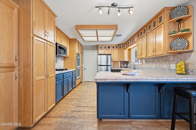 26001 Cumberland Road, Tehachapi, CA 93561