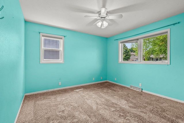 5829 Blue Sage Road, Waterloo, IA 50701
