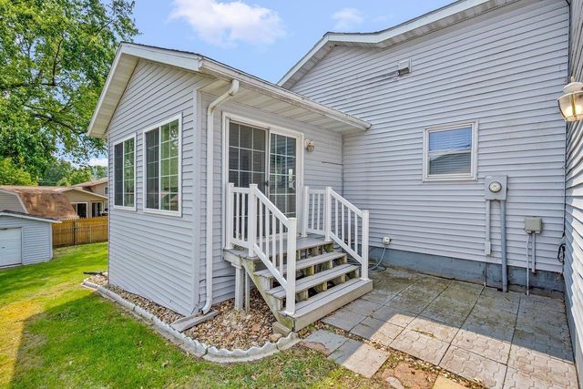 5829 Blue Sage Road, Waterloo, IA 50701