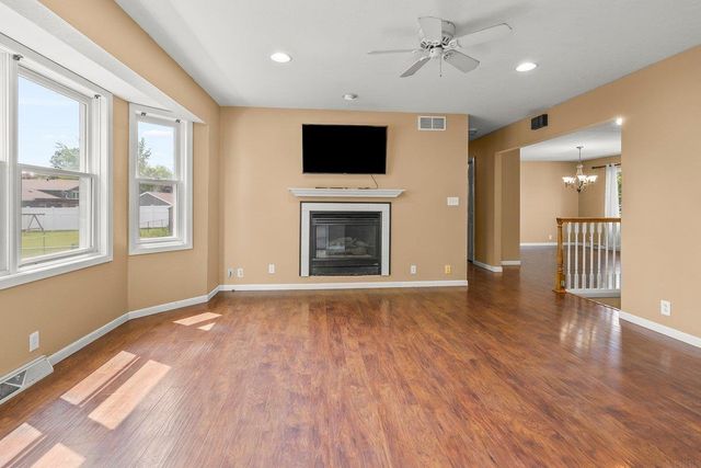 5829 Blue Sage Road, Waterloo, IA 50701