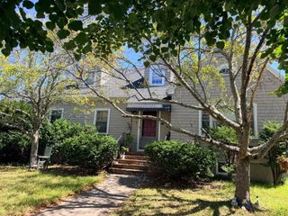 9 Sprague St, Peabody, MA 01960