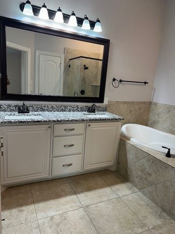 742 Copperleaf Drive, Midlothian, TX 76065