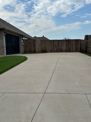 742 Copperleaf Drive, Midlothian, TX 76065