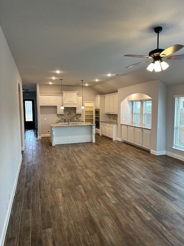 742 Copperleaf Drive, Midlothian, TX 76065