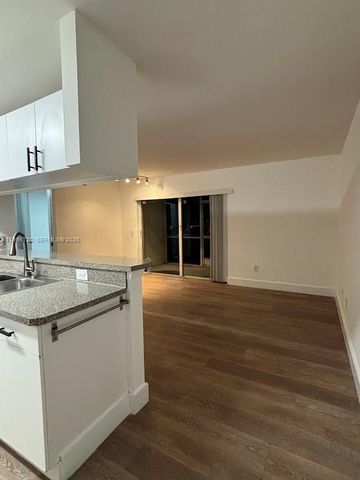 460 S Park Rd 6-110, Hollywood, FL 33021