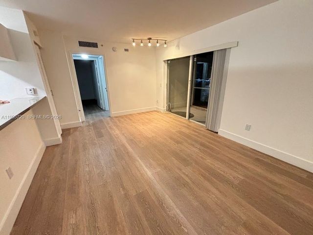 460 S Park Rd 6-110, Hollywood, FL 33021