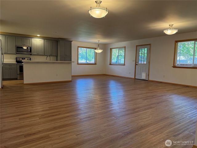 258 Parkside Loop, Napavine, WA 98532