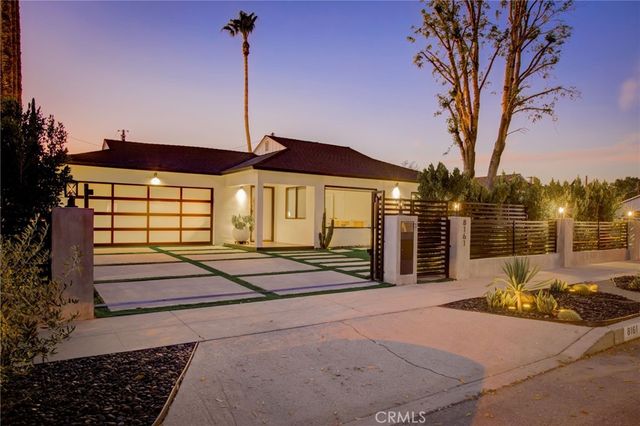 8161 Encino Avenue, Northridge, CA 91325