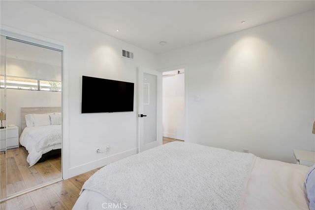 8161 Encino Avenue, Northridge, CA 91325