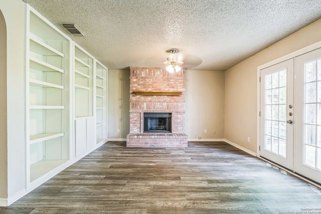 7427 Legend Point, San Antonio, TX 78244
